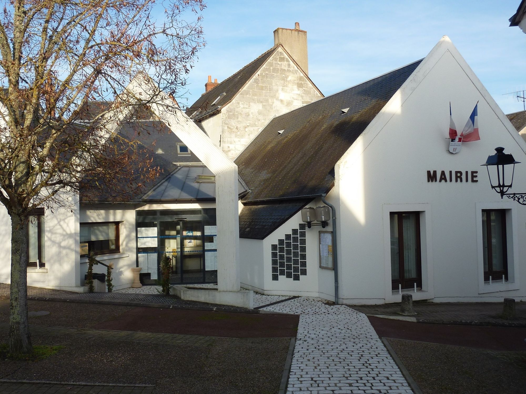 Retour à Azay-sur-Cher : précision et mise à jour des adresses en toute simplicité